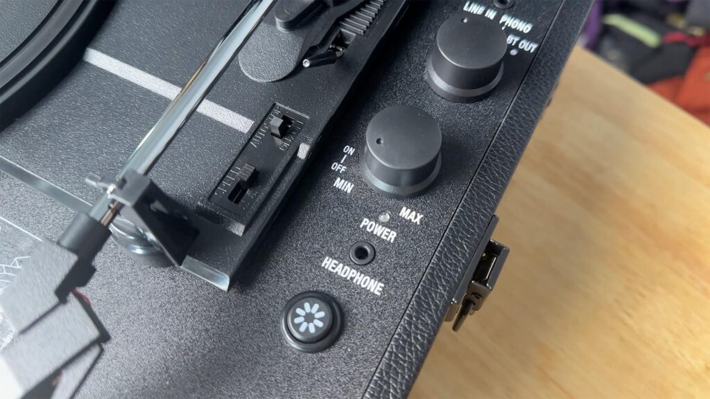 Light. power and volume controls for the Victrola Journey Glow
